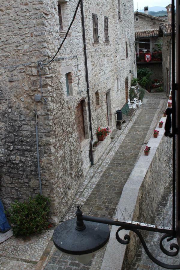 Il Castello Sul Lago Arrone Extérieur photo