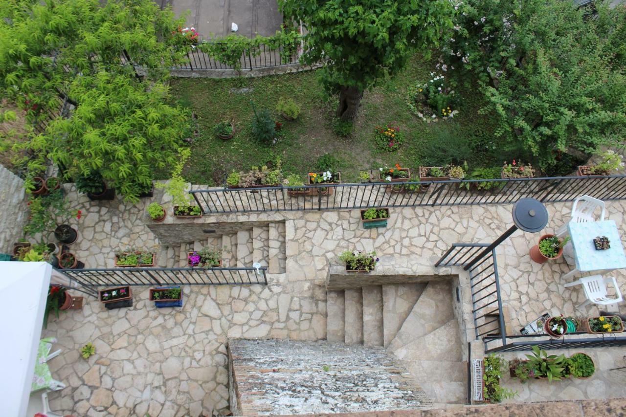 Il Castello Sul Lago Arrone Extérieur photo